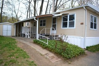 189 Springfield Rd #13, Westfield, MA 01085
