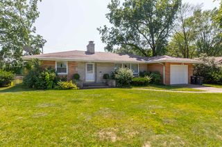 2014 Dorwood Dr, South Bend, IN 46617