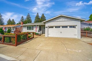 437 Surrey Drive, Santa Rosa, CA 95401