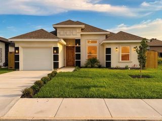 2308 Sabinal Ave, Hidalgo, TX 78557