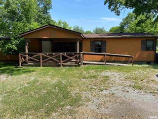 406 E  Douglas St, De Soto, IL 62924