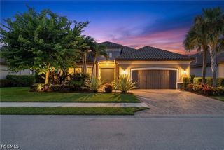 9235 Rialto Ln, Naples, FL 34119