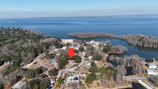 323 Knott Dr, Eutawville, SC 29048