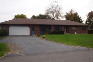 6993 Cora Lee Dr, Belvidere, IL 61008