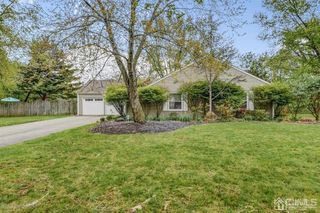 112 Oriskany Dr, Freehold, NJ 07728