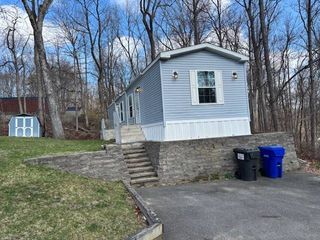 11 Wicker Ln, New Milford, CT 06776