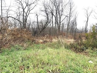 Greenbrier Rd, Weirton, WV 26062