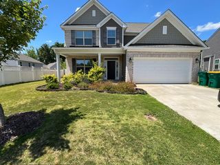 5193 Quail Forest Dr, Clemmons, NC 27012