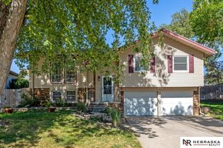 2514 Jack Pine St, Bellevue, NE 68123