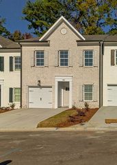 1960 Avenel Ln, Martinez, GA 30907