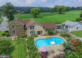 494 Oysterdale Rd, Oley, PA 19547