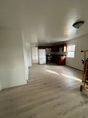 16 2nd St #3, Lowell, MA 01850
