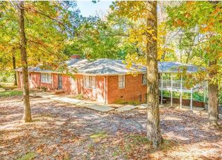 2725 Covington Pike, Memphis, TN 38128