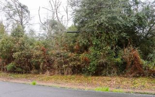 W  Hebert Rd, Lake Charles, LA 70607