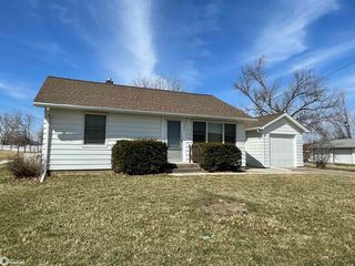 1201 S  Center St, Marshalltown, IA 50158