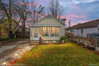 1621 E  Evelyn Ave, Hazel Park, MI 48030