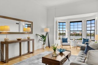 4 Charlesgate E #705, Boston, MA 02215