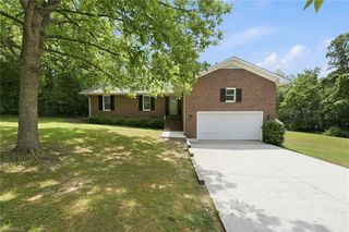 503 E  Orange St, Mebane, NC 27302