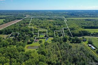 Ewings Rd #33, Lockport, NY 14094