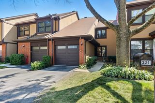 321 Forestway Ln, Wheeling, IL 60090