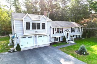 142 Sarah Sherman Rd, Rochester, MA 02770