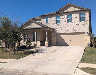 112 Esparza Dr, Bastrop, TX 78602