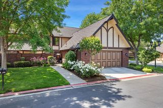 2827 W  Compton Ct, Fresno, CA 93711