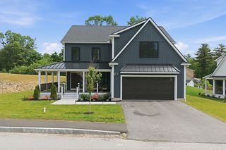 10 Darby Ln, Wilmington, MA 01887