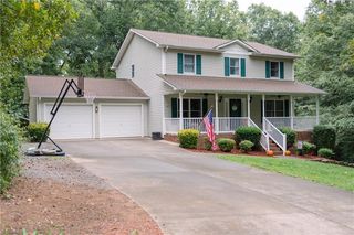 401 Raven Oak Dr, Wilkesboro, NC 28697