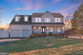 83 Autumn Dr, Stafford, VA 22556