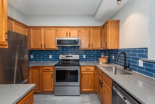 1605 Tennessee St #E23, Lawrence, KS 66044