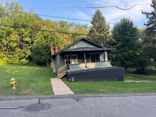 2637 Woodlawn Dr, Monroeville, PA 15146