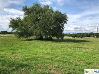 154 Pvt #1672, Hallettsville, TX 77964