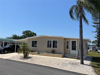 906 Jolanda Cir, Venice, FL 34285