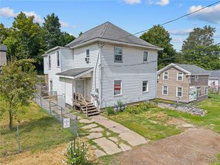 4 N  4th St #1, Fulton, NY 13069
