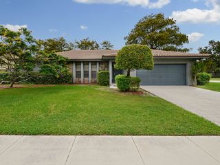 13640 Jonquil Pl, Wellington, FL 33414