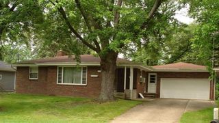 1850 W  Ogden Cir, Benton Harbor, MI 49022