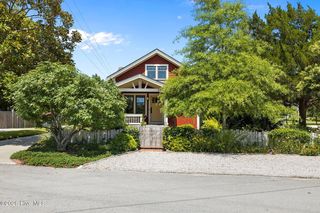 105 3rd Street, Beaufort, NC 28516