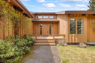 64675 Boones Borough Dr, Bend, OR 97701