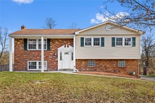 2104 Ramsey Rd, Monroeville, PA 15146