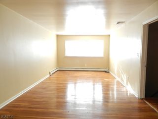 215 Buchanan Dr, Union, NJ 07083