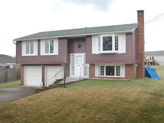206 Argyle Dr, Apollo, PA 15613