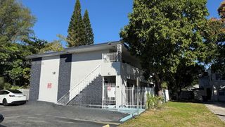42 SW 14th St #103, Dania, FL 33004