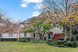 1247 Barton Way, Troy, MI 48098