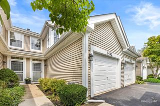 1442 Walnut Hill Ave, St Charles, IL 60174