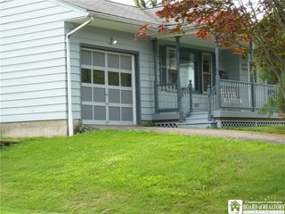 135 Connecticut Ave, Jamestown, NY 14701