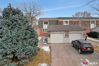 4320 Abbott Rd, Lincoln, NE 68516