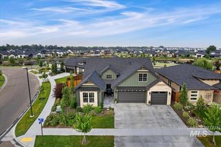 447 S  Short Ln, Eagle, ID 83616