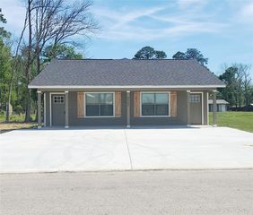 2203 N  Winfree St #B, Dayton, TX 77535