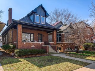 2919 W  Giddings St, Chicago, IL 60625